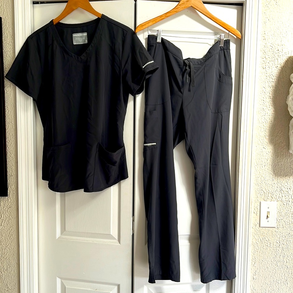 Sketchers Charcoal Grey Scrub set